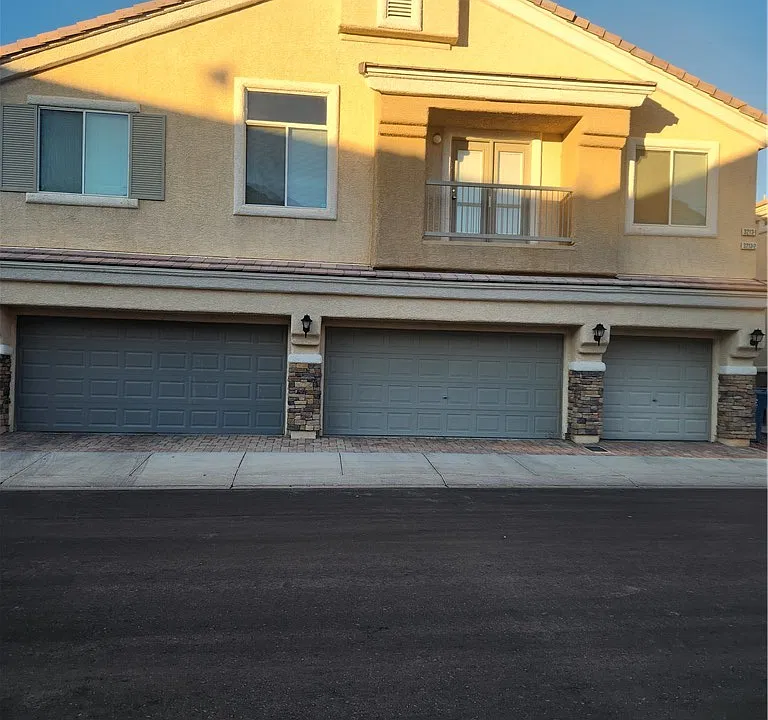 3213 Regal Swan Pl #1