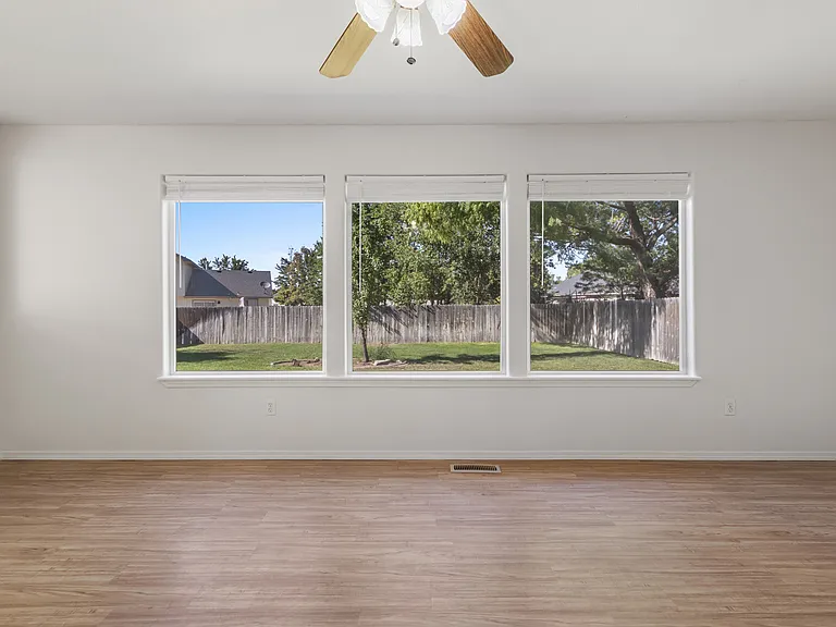 2114 E Olympic Ave — Photo 16