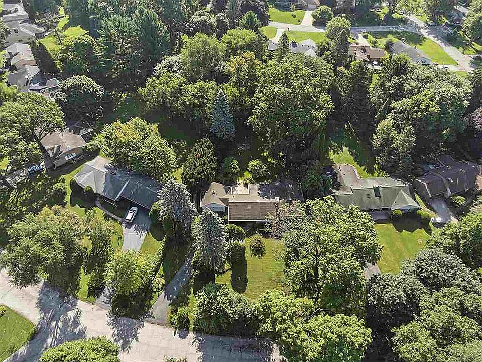 1st image of 1915 Hillside Dr