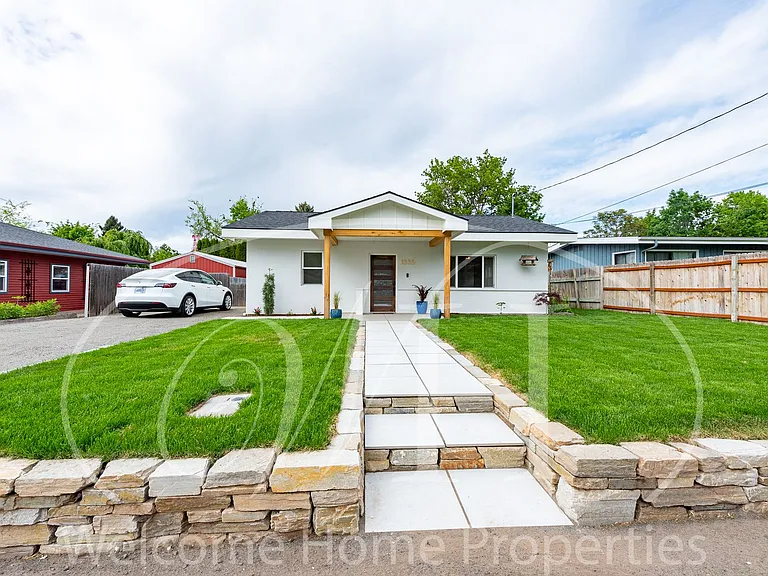 1335 Monroe St — Photo 25