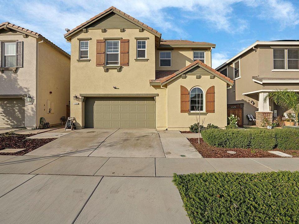 1st image of 1759 Plumas Dr