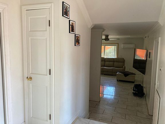 2nd image of 7 Dogwood Ln