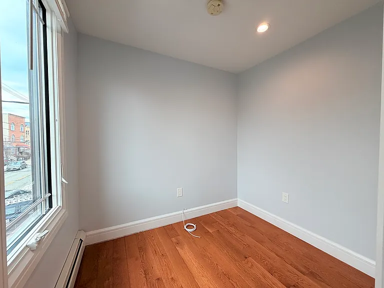 195 Hutton St #2 — Photo 11