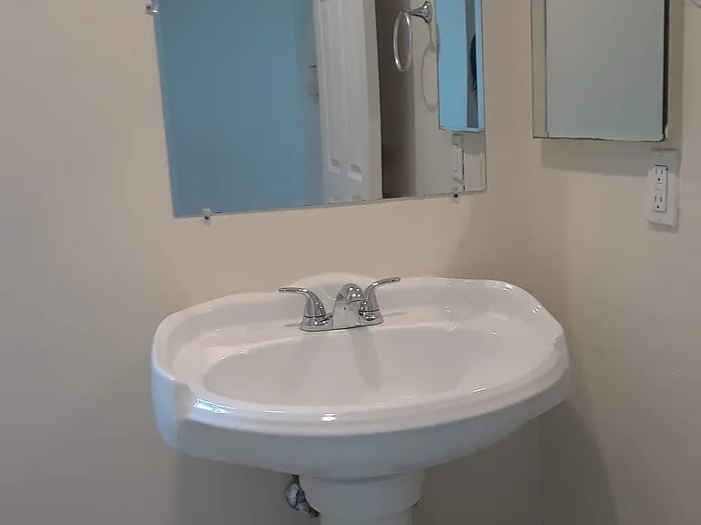 1600 Broadway St #6 — Photo 6