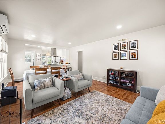 5th image of 3934 Pontiac Ave