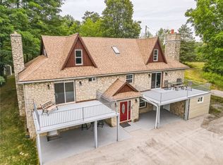 7984 W Bergen Rd, Le Roy, NY 14482
