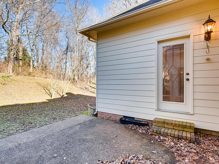 8449 Indian Hills Dr — Photo 26