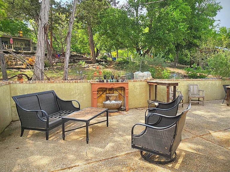 905 Tanglewood Ln — Photo 6