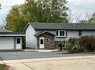 624 E Sherman Ave, Fort Atkinson, WI 53538