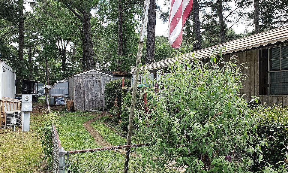 2nd image of 2456 Woodshire Cir