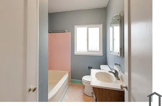 2839 Fruitvale Ave — Photo 6