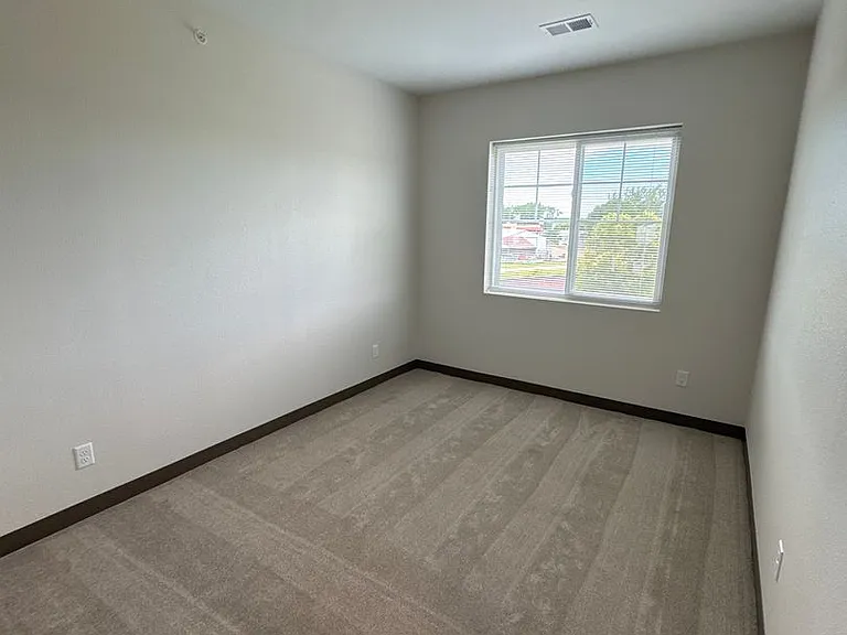 1925 N Redding Ave #A14 — Photo 12