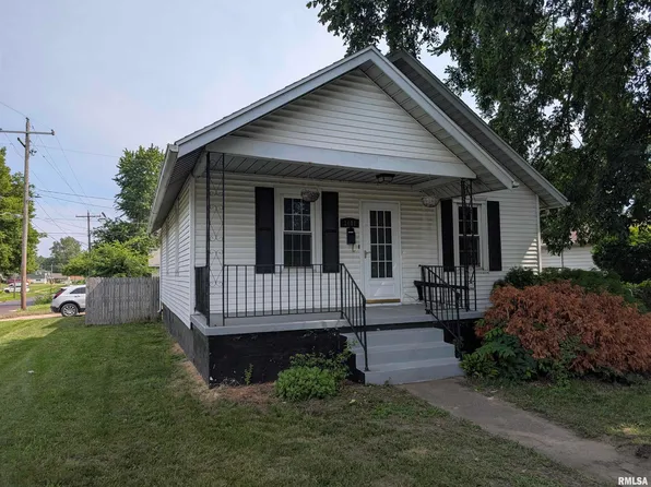 1401 Market St, Pekin, IL 61554