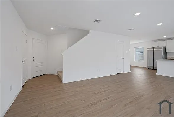 3051 Ash Ray Dr — Photo 10
