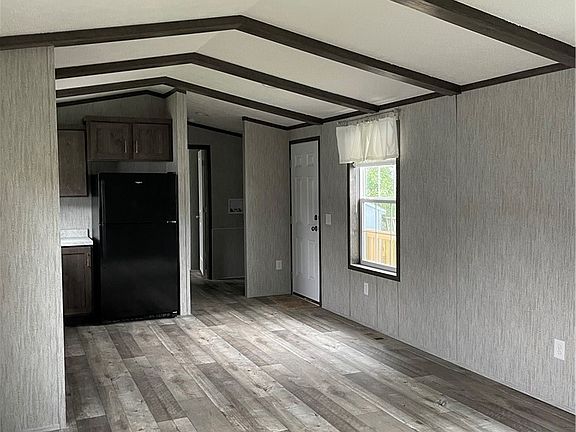4th image of 129 Saltonstall St Lot 88