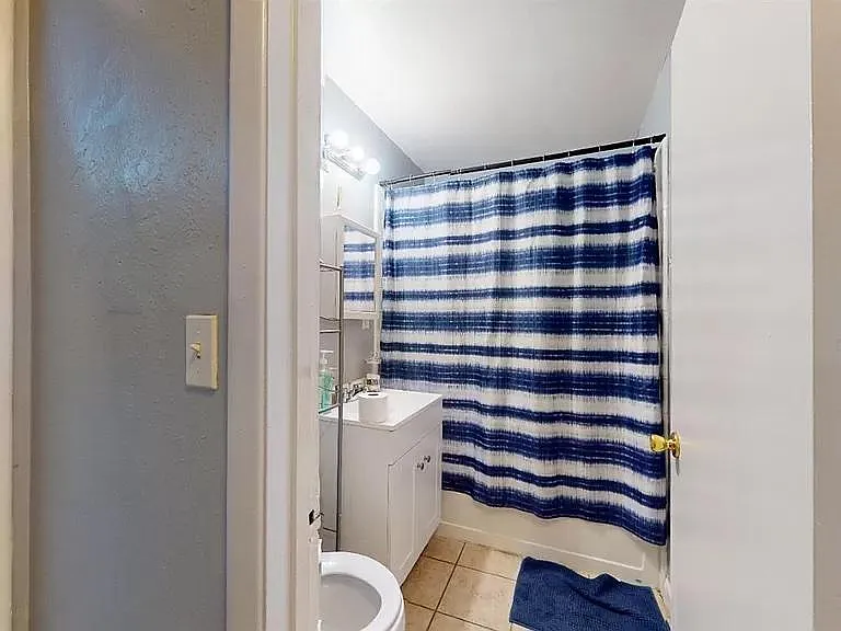614 Leon Ave — Photo 4