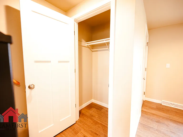 2022 Terry Ln — Photo 11