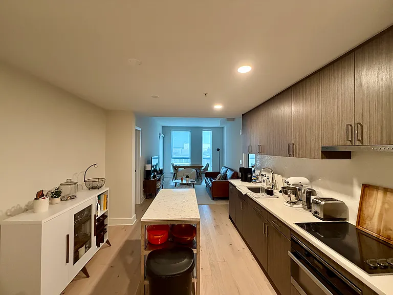 1211 Van St SE #1311 — Photo 8