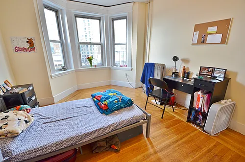 135 Peterborough St #23 Photo 1
