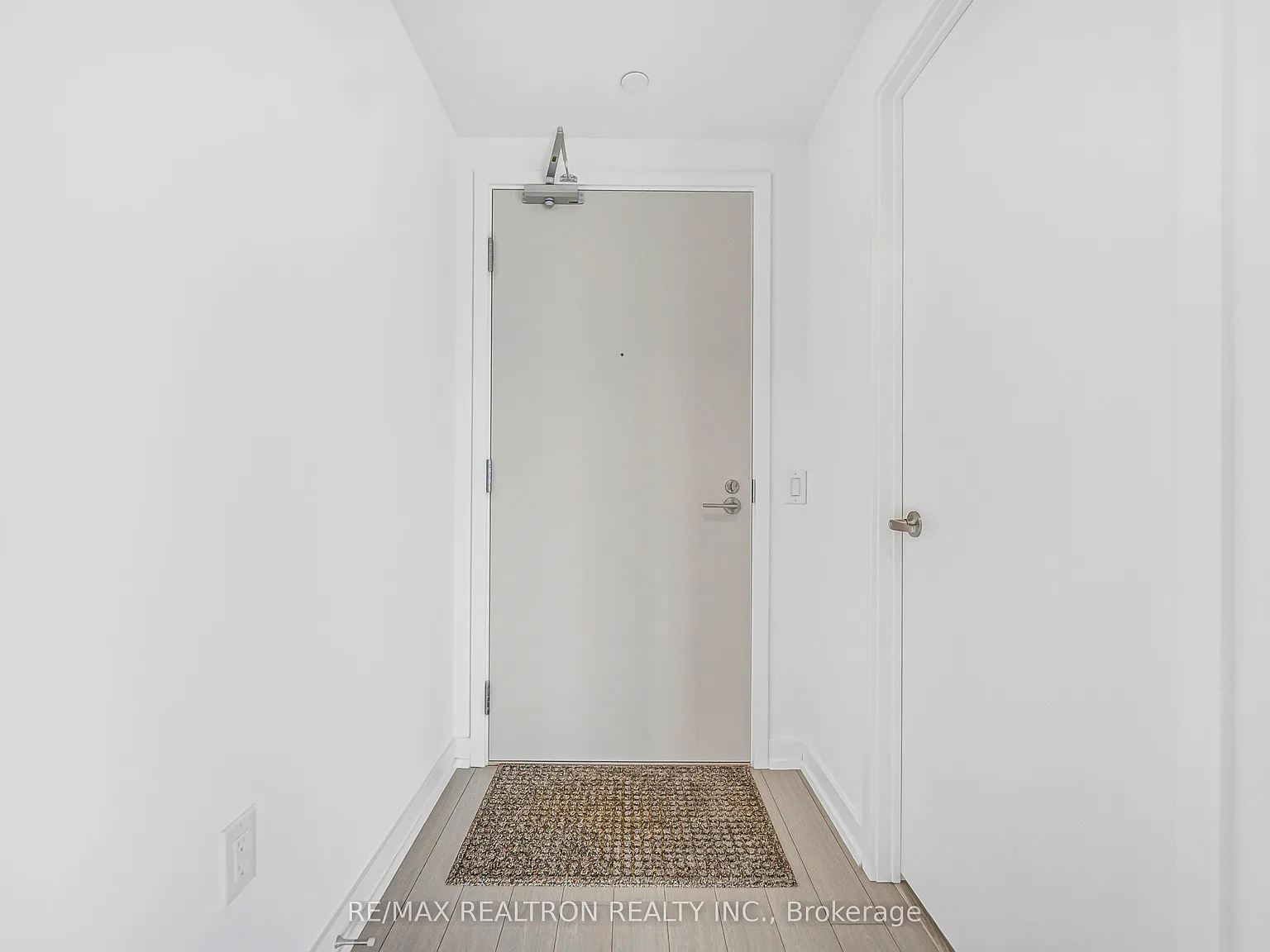 2 bed, $2,500 — Photo 3