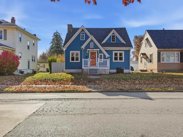 1021 E Central Park Ave, Davenport, IA 52803