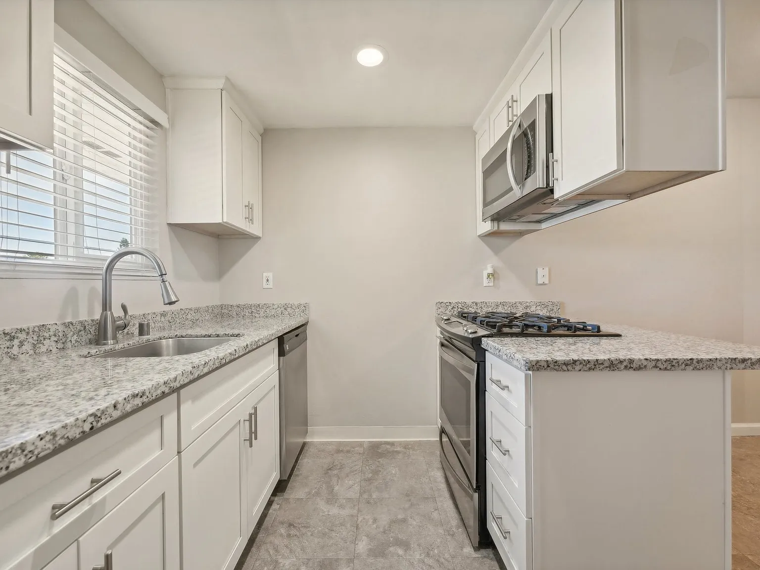 Northgate Apartments — Photo 1