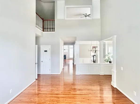 5346 Sammie Kay Ln, Centreville, VA 20120