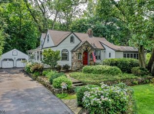 92 Island Ave, Ramsey, NJ 07446