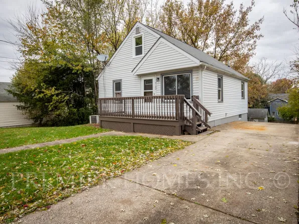 2102 Gross Ave NE, Canton, OH 44714