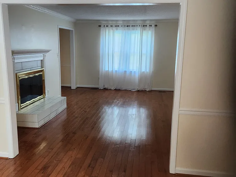 1693 Beaton St — Photo 5