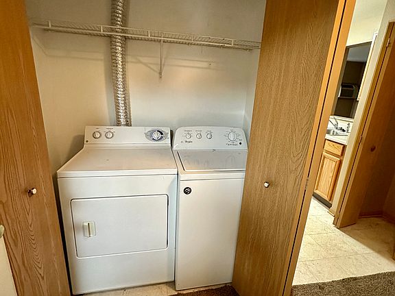 5th image of 6719 Quinn St #203