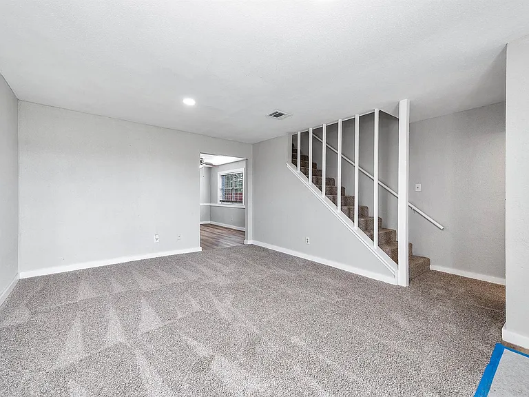 4620 W Orange St — Photo 3