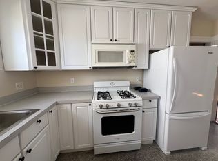 15 Hull St #2, Belmont, MA 02478