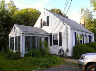 8 Will Ann Cir, Riverside, RI 02915