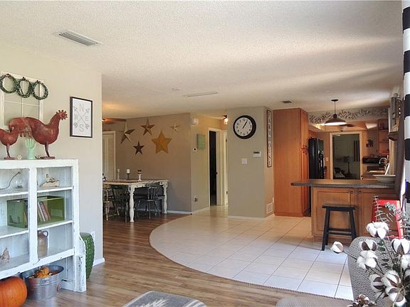 2nd image of 212 Delespine Dr