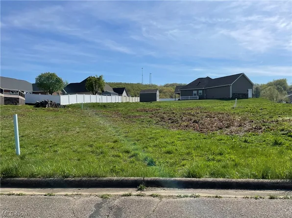 24 Dipino Dr, Colliers, WV 26035