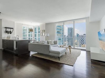 55 SE 6th St APT 4001, Miami, FL, 33131