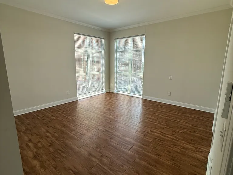 196 W Main St #6 — Photo 2