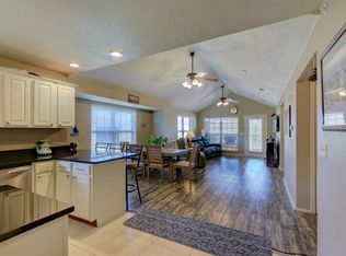 9 Bermuda #5-33, Reeds Spring, MO 65737