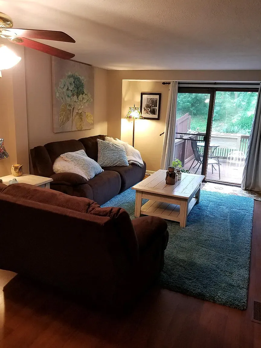2 bed, 1.5 bath, 930 sqft, $1,500 — Photo 4