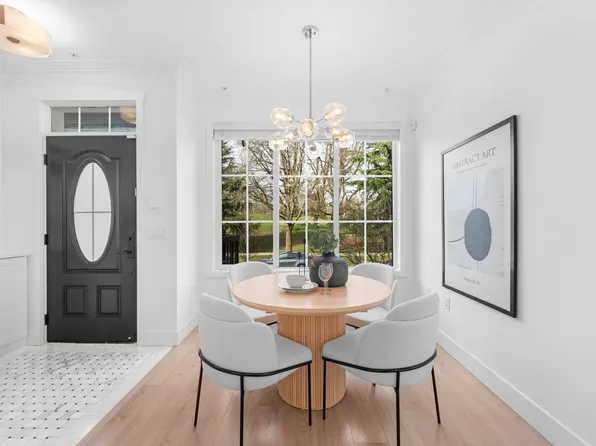 322 W 62nd Ave, Vancouver, BC V5X 2E3