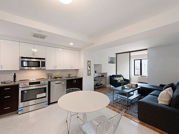2nd image of 189 Avenue 10 #E