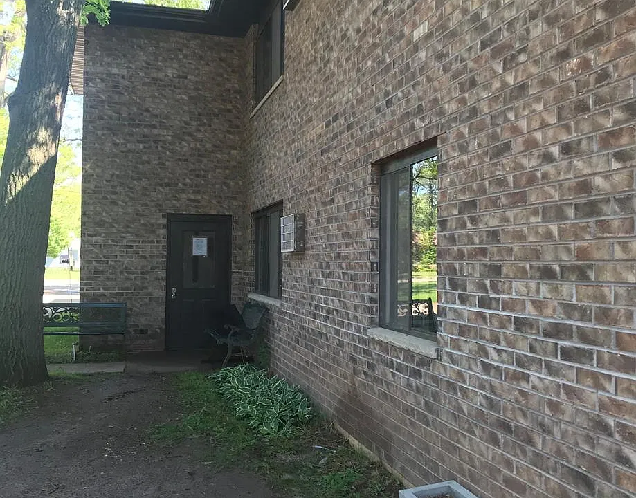 Building Photo 3
