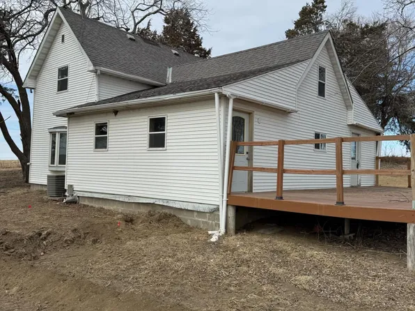 3427 180th St, Woodbine, IA 51579