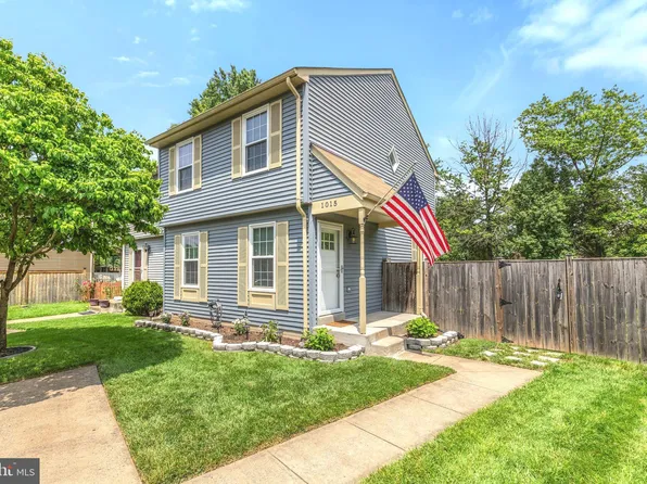 1015 Clymer Ct NE, Leesburg, VA 20176