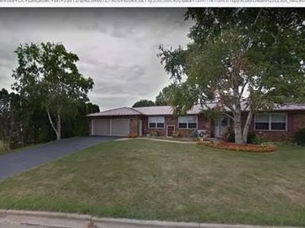 225 Brenrose Ln, Lancaster, WI 53813