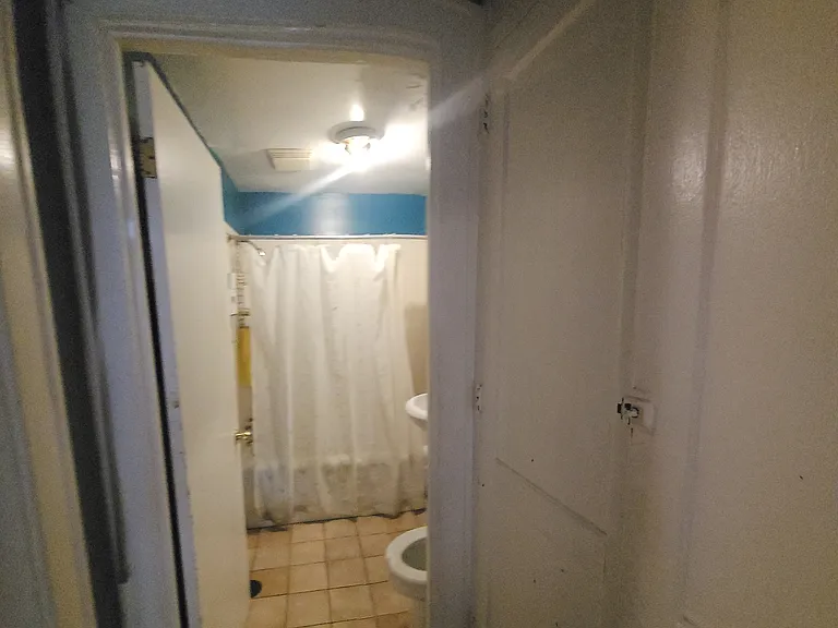 6456 N Hoyne Ave #2 — Photo 9