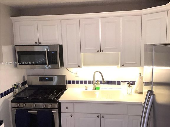 3rd image of 13000 SW 92nd Ave APT B310