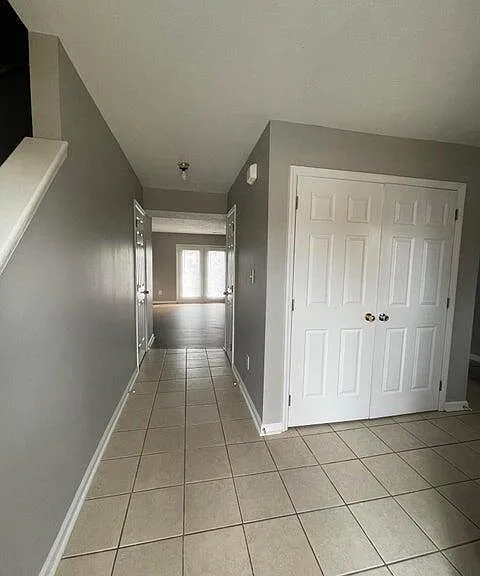205 Tanbark Dr — Photo 3