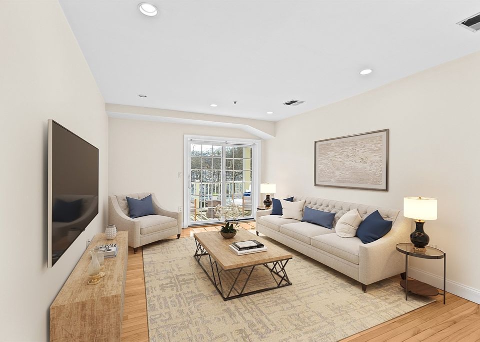 1st image of 328 Copeland St APT 2C